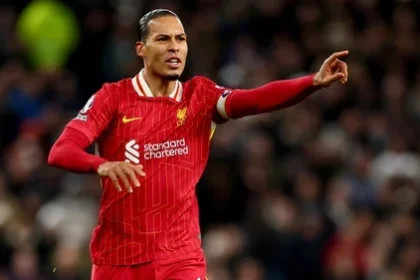 alt="Van Dijk: ‘No Deadline’ on Decision Over Liverpool Future"