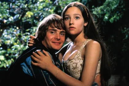 alt="‘Romeo and Juliet’ Star Olivia Hussey Eisley Passes Away at 72"