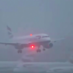 alt=" thick fog at UK airports"