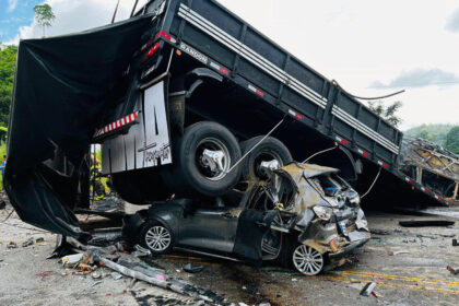 alt="Tragic Bus Accident in Southeastern Brazil Claims at Least 32 Lives"