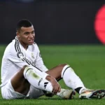 alt="Real Madrid has confirmed that Kylian Mbappé has sustained an injury to his left thigh"