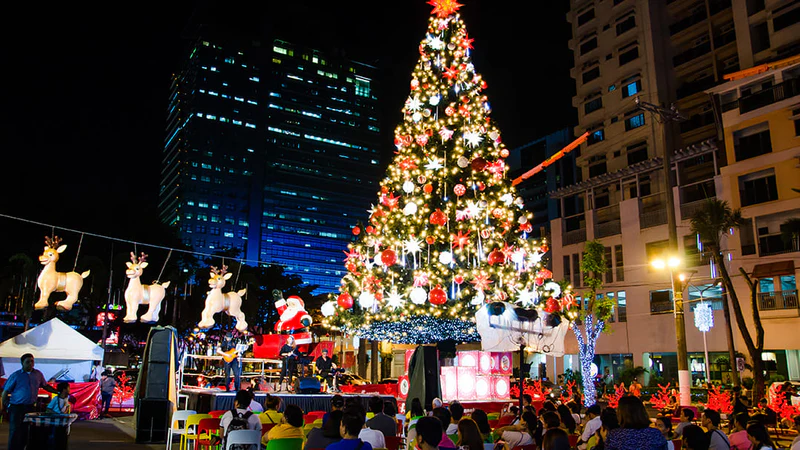 alt="Philippine Christmas: A Tropical Wonderland of Cheer"