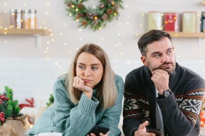 alt="Practical Tips for Dealing with Difficult Family Members During Holidays"