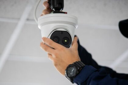 alt="UAE Launches First 24/7 Monitored Home Security System with Dubai Police"