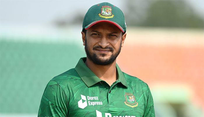 alt="Bangladesh's Shakib Al Hasan has been banned from bowling in ECB competitions due to an illegal action"