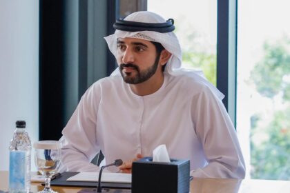 alt="Sheikh Hamdan examines Dubai's bold plan to rank among the world's top three urban economies"