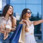 alt="Shoppers in the UAE are set to enjoy incredible discounts this December"