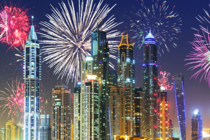 alt="Free Fireworks in Dubai & UAE: Best Spots for NYE 2025 Celebrations"