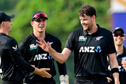 alt="Jacob Duffy's 3-Wicket Haul Secures Thrilling T20 Victory for New Zealand"