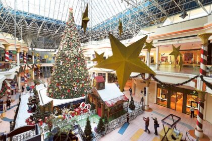 alt="Christmas Celebrations in UAE "