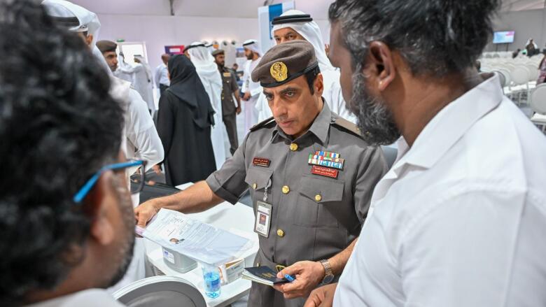 alt="236000 Residency Violators Benefit from UAE Visa Amnesty"