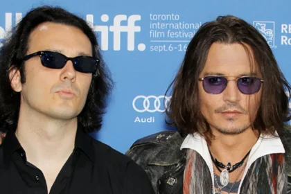 alt="Johnny Depp Refers to Ex-Death Row Inmate Damien Echols as A Brother"