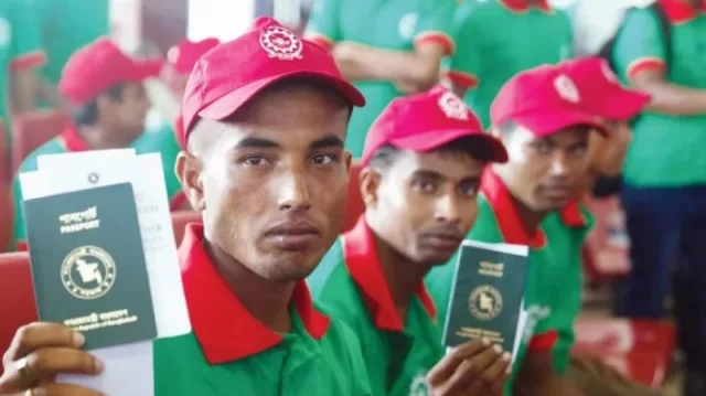 alt="Saudi Arabia is issuing up to 6,000 work visas each day for Bangladeshi workers"