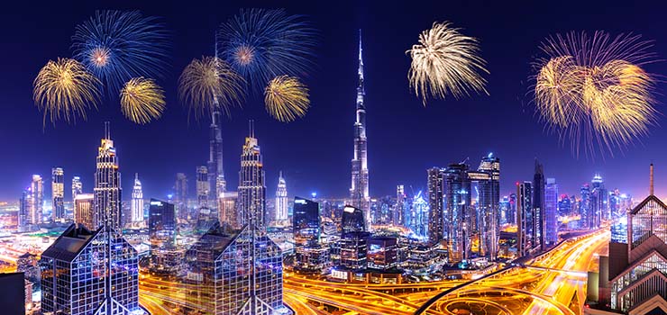 alt="Workers in the UAE are set to celebrate New Year’s Eve with exciting prizes"