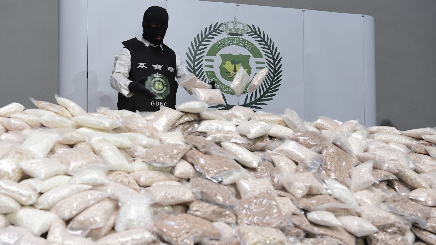 alt="Saudi Arabia Seizes 2 Million Drug Tablets in Smuggling Attempt at Jeddah Port"