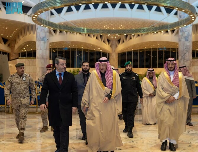 alt="Saudi Arabia Vows to Support Syria's Reconstruction in Historic Visit"