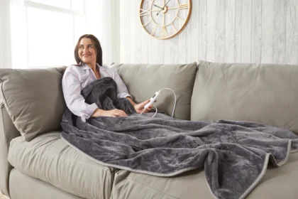 alt="5 Best Electric Blankets to Stay Cozy in UAE Winters 2025"