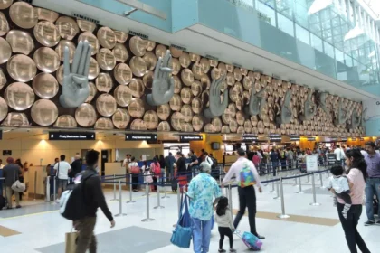 alt="Traveling to India? Skip Long Immigration Queues at Delhi Airport"