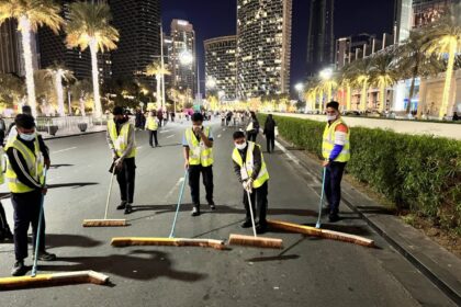 alt="Dubai's Post-New Year Cleanup, 3,330 Workers Ensure the City Shines"