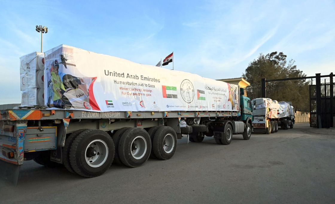 alt="Two UAE Aid Convoys Reach Gaza Strip as Part of 'Operation Chivalrous Knight 3' "