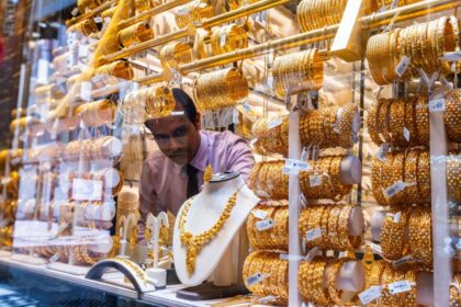 alt="Gold Prices Touch New High: UAE Rates Now At Dh313.25 per Gram!"