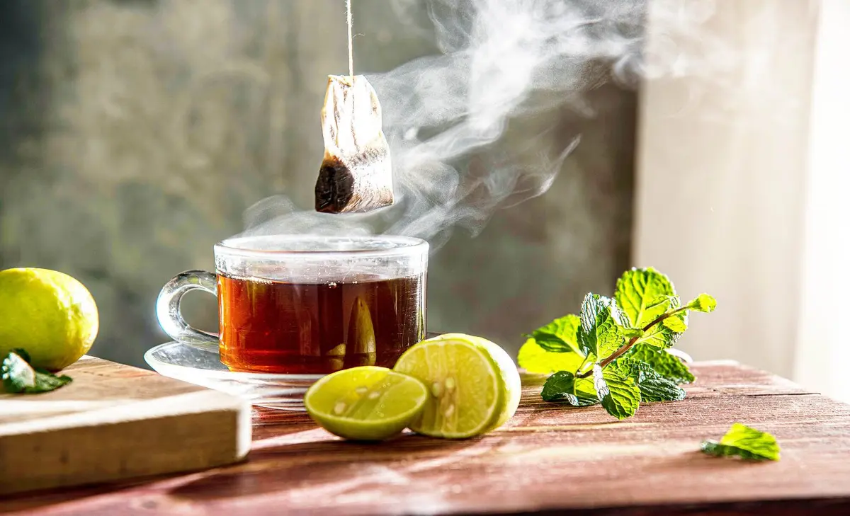 alt="Are You Drinking Plastic? The Hidden Health Risks in Tea Bags"