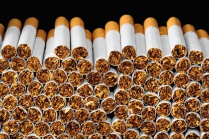 alt="Saudi Arabia Plans Ban on Tobacco Sales in Small Shops"