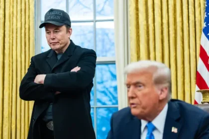 alt="Trump Dismisses Media Divide with Musk, Calls Reports ‘Fake News’"