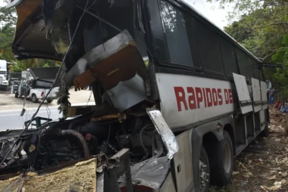 alt="Tragic Bus Crash in Guatemala: 31 Dead After Plunge Into Ravine"