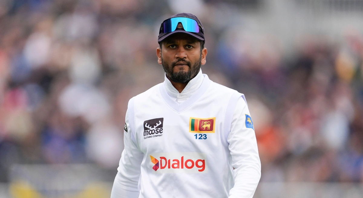 alt="Sri Lanka's Karunaratne announced retirement"