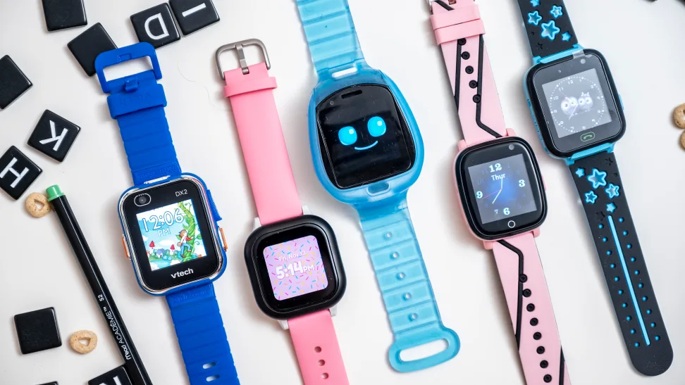 alt="5 Best Smartwatches for Children in the UAE (2025)"