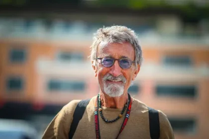 alt="F1 Legend Eddie Jordan Passes Away at 76 Following Battle with Cancer"