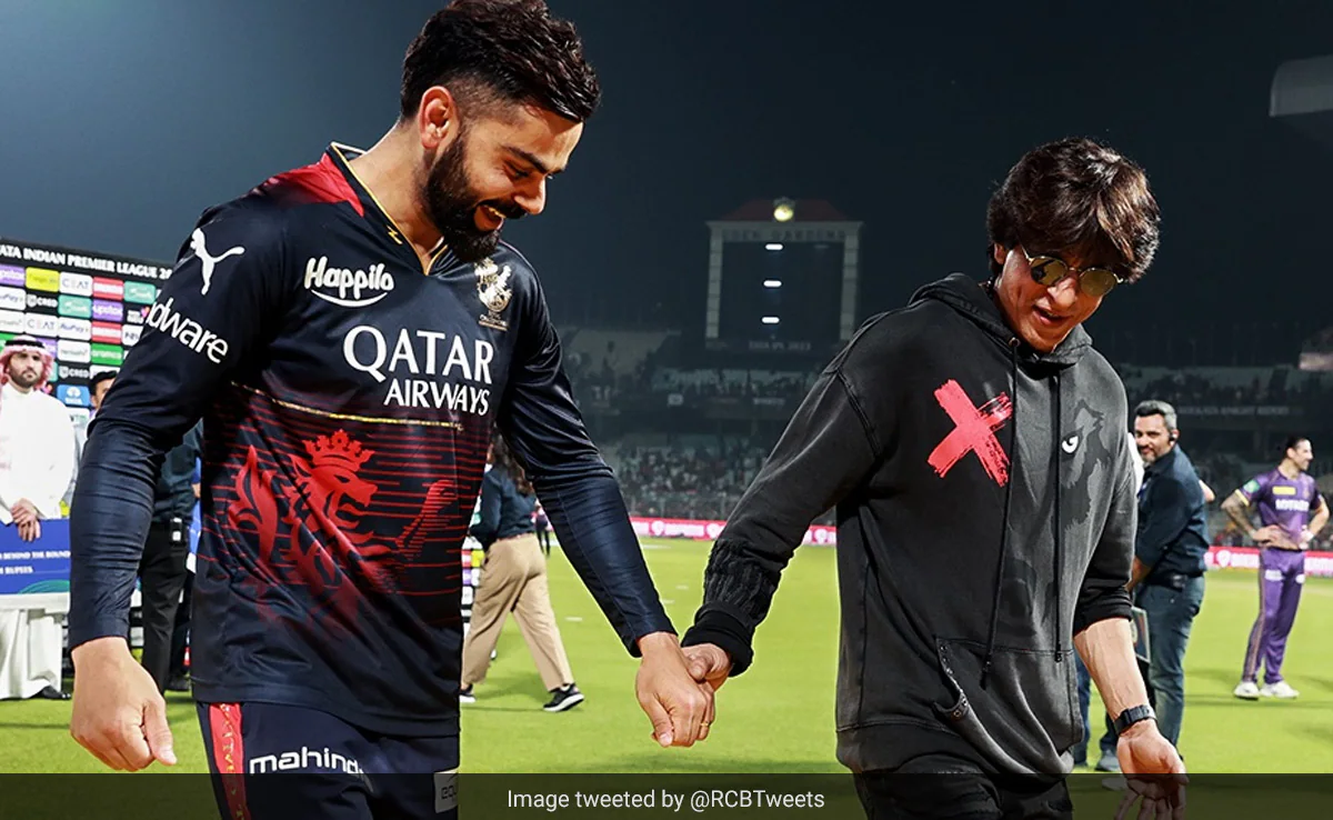 alt="Virat Kohli Dance to 'Jhoome Jo Pathaan'; SRK Declares Him the GOAT at IPL 2025 Opener"