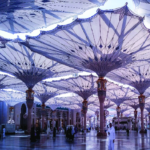 alt="Medina's Prophet's Mosque Receiving 250 High-Tech Umbrellas to Protect Worshippers"