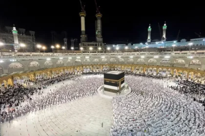 alt="Saudi Arabia Restricts Hajj Entrance with New Permit Regulations"