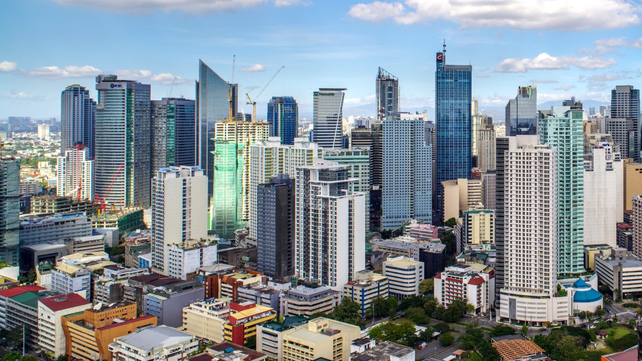 alt="Philippines Slices Interest Rate Amid Trade Jitters, Forecasts More easing"