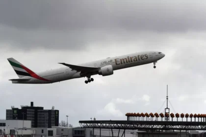 alt="Dubai Airport Prepares for Weekend Rush as Emirates Warns Travellers"