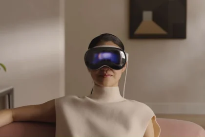 alt="Apple's Vision Air: Lighter, Sleeker, and More Affordable AR Headset Unveiled"