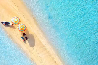 alt="Eid Celebrations Brighten Abu Dhabi: Parks, Beaches & Landmarks"