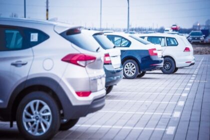 alt="Oman Tightens Car Import Rules: Clearance Certificate No Longer Valid"