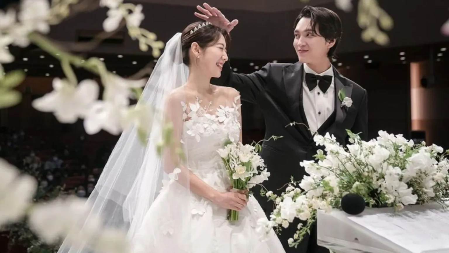 alt="Park Shin-hye & Choi Tae-joon: From College Friends to Power Couple Parents"