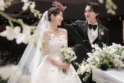 alt="Park Shin-hye & Choi Tae-joon: From College Friends to Power Couple Parents"