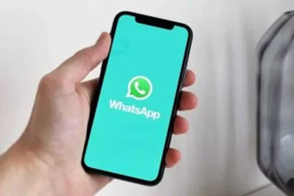alt="WhatsApp Ends Support for Older iPhones Starting June 1, 2025"