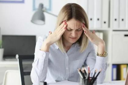 alt="Half of Indian Workforce Eyes Exit Amid Daily Stress Crisis"