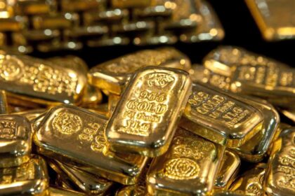 alt="Gold Loses Its Shine: Prices Slide Again as Investors Chase Riskier Bets – How Low Can It Go?"