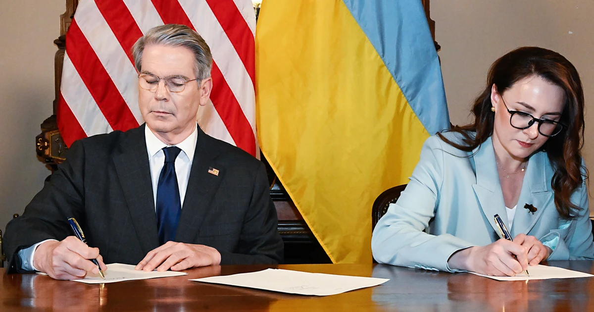 alt="US, Ukraine Seal Critical Minerals Pact After Political Tensions Ease"