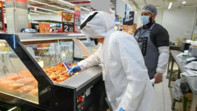 alt="Abu Dhabi Clamps Down: Five Restaurants, Supermarket Closed Over Food Safety Flaws"