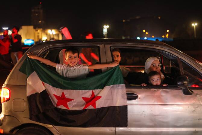 alt="UAE Supports Trump's Sanctions Lift on Syria, Endorses Peaceful Aspirations"