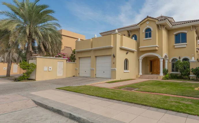 alt="Abu Dhabi Announces Dh82.7 Billion Scheme for 35,000 Houses"