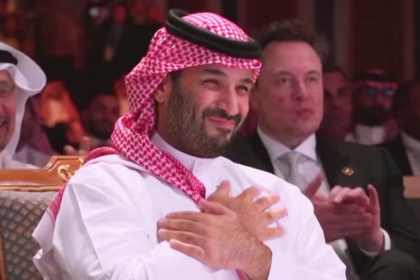 alt="Saudi Engineer's Emoji Symbol Transforms Royal Gesture Into Arab Pride Icon"